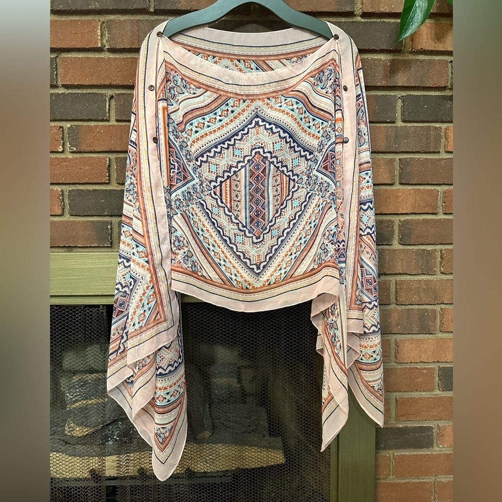 🛍️ Cross tree line scarf top very cute.(one  size).